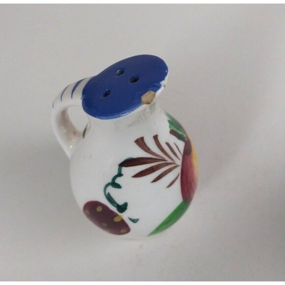 Vintage Hand Painted Apple & Pear Blue Pitcher Salt & Pepper Shakers Japan - Picture 7 of 7